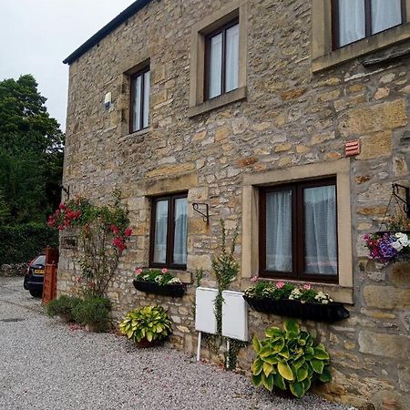 Charming, Wonderfully Cosy One Bedroom Apartment Giggleswick Exteriör bild