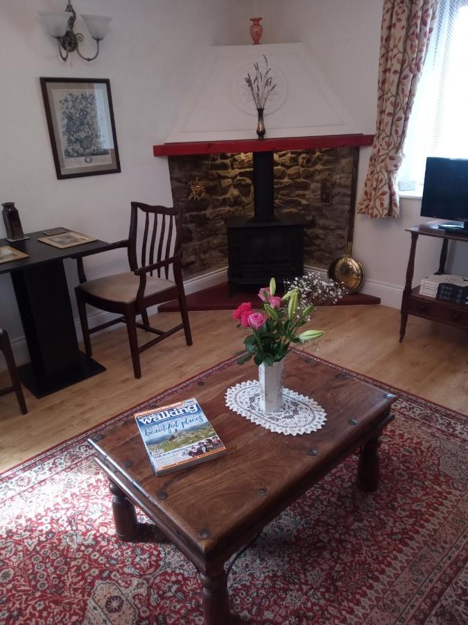 Charming, Wonderfully Cosy One Bedroom Apartment Giggleswick Exteriör bild