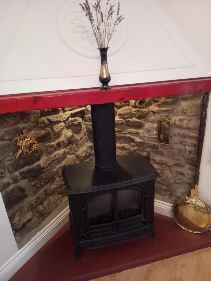 Charming, Wonderfully Cosy One Bedroom Apartment Giggleswick Exteriör bild
